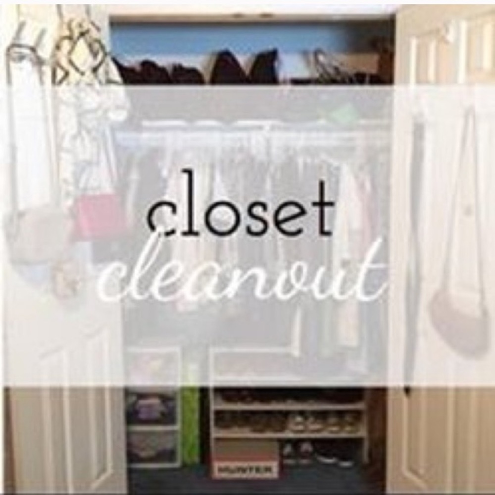 CLOSET SALE BUNDLE AND GET AN AMAZING DEAL!